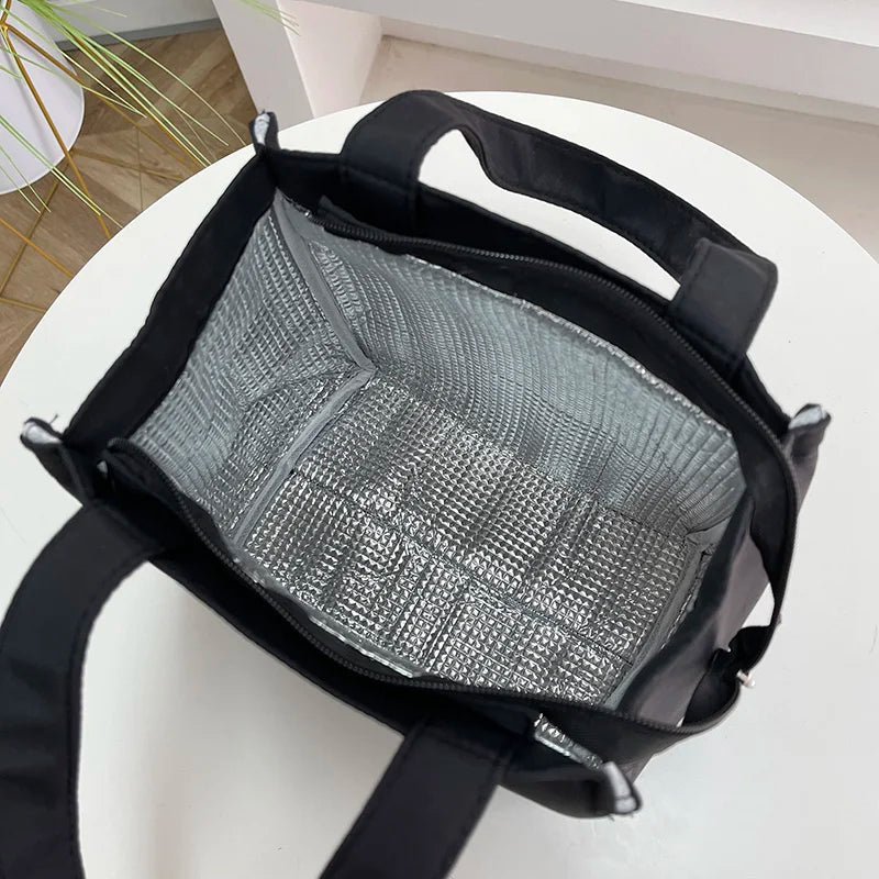 Large Capacity Simple and Practical Lunch Bag